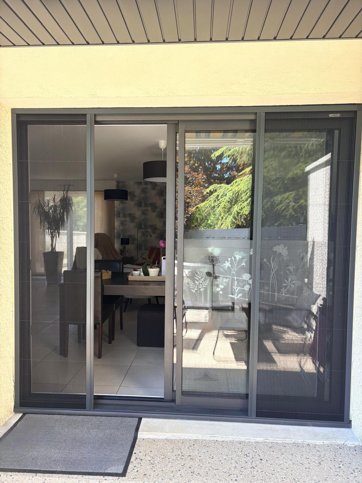 Réalisation Moustiquaire & Confort 50
